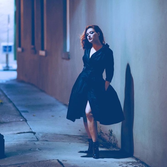 Size 6 Trashy Diva Courtney Coat Dress - Picture 7 of 7